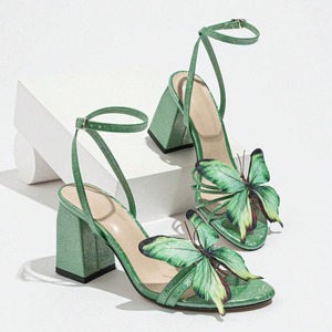 Sandalias de tacón cuadrado con tiras cruzadas y punta abierta para mujer, con adornos - Product Image 4