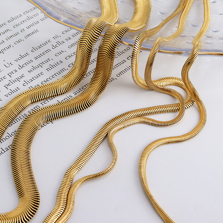 【Bijou Tendance】Collier Chaîne à Chevrons En Acier Inoxydable Plaqué Or 14k - 2.5 à 5mm - Sans Nickel