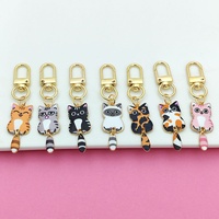Série de petits chats mignons, pendentif de sac à dos en alliage d'animal de dessin animé unique, porte-clés créatif anime, boucle de porte promotionnelle
