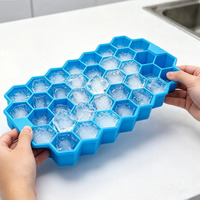 Bac à glaçons peu encombrant pour la maison et les bars, 37 compartiments, en silicone, avec plusieurs couleurs au choix