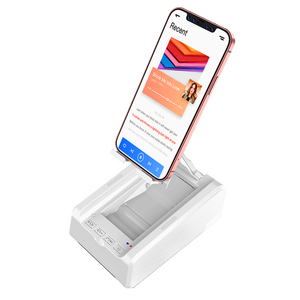 2023 nouveau design Mini haut-parleur BT avec support de téléphone pour tous les modèles de téléphones portables regarder des films vidéos <span class=keywords><strong>Tik</strong></span> <span class=keywords><strong>Tok</strong></span> - Product Image 5