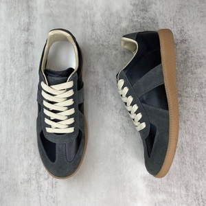 Zapatillas Deportivas de Piel de Alta Calidad con Cordones, Ligeras, Transpirables, Antiolor, Resistentes a Impactos, Unisex, Personalizables - Product Image 4