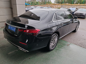 <span class=keywords><strong>Mercedes</strong></span>-Benz Classe <span class=keywords><strong>E</strong></span> <span class=keywords><strong>E</strong></span> 300 L Luxury W213 2023 d'occasion à Guangzhou - Product Image 4