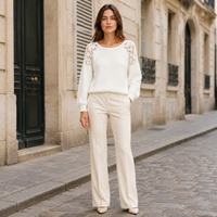 Pull en laine 100 % sans couture OEM pour femme, avec épaules en dentelle, manches lanternes ajourées, 4 couleurs