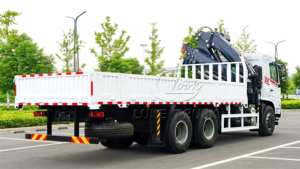 รถบรรทุกตงเฟิง 6x4 ติดเครนไฮดรอลิก 10 ตัน สำหรับยกสินค้า - Product Image 3