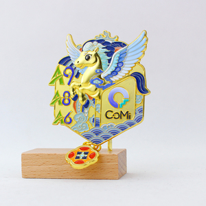 แม่เหล็กติดตู้เย็นรูปเมฆ<span class=keywords><strong>มงคล</strong></span>และม้าเพกาซัสเคลือบโลหะแบบจีน ของขวัญสไตล์จีน - Product Image 1