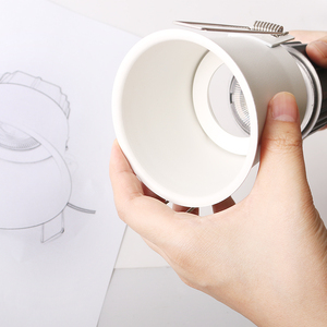 Lámpara de Techo LED de Alta Reproducción Cromática (CRI) con Colores Realistas para Estudios de Arte e Iluminación Comercial con Sistema de Control de Iluminación - Product Image 2