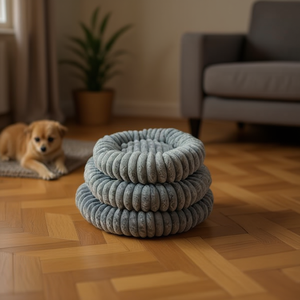 Set di Tre Pezzi di Nidi Rotondi in Pelo di Coniglio Grigio Grezzo per Letti per Animali Domestici - Product Image 3