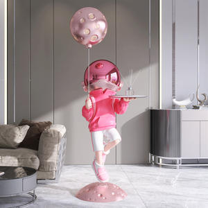 Figura Decorativa de Astronauta de Resina Pintada a Mano, Estilo Folk, para Decoración de Sala de Estar, Oficina u Hogar, de Alta Gama - Product Image 2