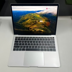 Portátil para estudiantes con 16GB de RAM y 256GB de memoria, usado, Book Air de 13 pulgadas, 2019, precio económico, para venta al por mayor. - Product Image 1