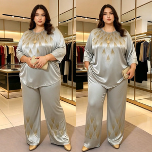 Ensemble en satin orné de strass thermocollés, coupe ample et couvrante, pour femmes grandes tailles, style transfrontalier Europe-Amérique - Product Image 2