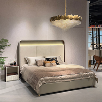 Lit King Size sur mesure de luxe moderne avec cadre en acier inoxydable, écologique, haut de gamme, solution tout-en-un
