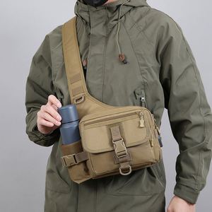 Sac bandoulière d'extérieur multifonctionnel, style camouflage tendance urbaine pour hommes - Product Image 2