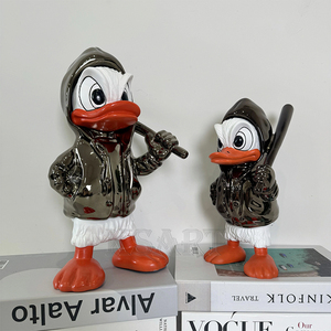 Grandi parchi personalizzati di sculture di anatra statua di Donald anatra in resina decorazioni animali per artigianato domestico anatra da Baseball - Product Image 2