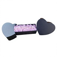 Boîte cadeau créative en forme de double cœur pour les fêtes, emballage de fleurs, estampage sur carton composite, souvenir de Chine