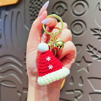 Porte-clés de Noël en peluche douce au crochet, fait main, motif chapeau de Père Noël et moufle, breloque de sac mignonne, cadeau de fêtes pour couples, vente en gros