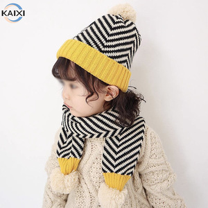 Automne hiver enfants foulards et chapeaux rayés avec boules <span class=keywords><strong>tricot</strong></span>é Jacquard chapeau écharpe <span class=keywords><strong>Kit</strong></span> pour enfants - Product Image 1