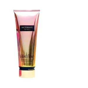 Lotion corporelle <span class=keywords><strong>Victoria</strong></span>'s <span class=keywords><strong>Secret</strong></span> Velvet Petal, parfum velours, hydratante, parfum longue durée, <span class=keywords><strong>pour</strong></span> femme, 236 ml, utilisation en soirée, convient à tous les types de peau - Product Image 5