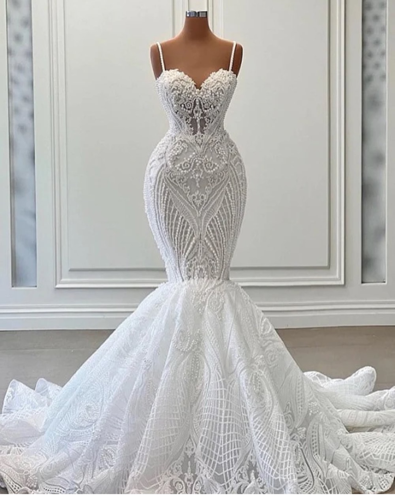 Robe blanche design perle Robes sirène élégantes pour femmes