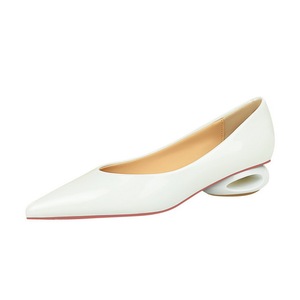 8301 da donna comode <span class=keywords><strong>scarpe</strong></span> da donna con tacco basso con tacco basso a tutto abbinamento stile francese alla moda in vernice Slip-On con bocca poco profonda - Product Image 3