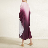 Robe plissée à dégradé de Noël avec manches chauve-souris - Robe chic grande taille pour les occasions quotidiennes et spéciales des femmes