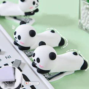 Papelería escolar de oficina personalizada, nuevo diseño, forma de Animal Panda de dibujos animados, grapadora pequeña No 10, grapadora bonita de tamaño Mini - Product Image 3