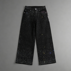 Fornecedor de <span class=keywords><strong>Jeans</strong></span> XJYD, <span class=keywords><strong>Jeans</strong></span> Masculinos Personalizados de Streetwear, <span class=keywords><strong>Jeans</strong></span> de Perna Larga Empilhados, <span class=keywords><strong>Denim</strong></span> com Brilho de Diamante e Strass, <span class=keywords><strong>Jeans</strong></span> Oversized Y2k - Product Image 1