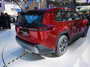 <span class=keywords><strong>โต</strong></span><span class=keywords><strong>โย</strong></span><span class=keywords><strong>ต้า</strong></span> RAV-4 ไฮบริด คอ<span class=keywords><strong>ม</strong></span>แพค เอสยูวี รุ่นลักชัว<span class=keywords><strong>รี่</strong></span> ปี 2025 - ขายดี <span class=keywords><strong>ราคา</strong></span>ถูก พร้อ<span class=keywords><strong>ม</strong></span>ระบบขับเคลื่อนสี่ล้อ - Product Image 3