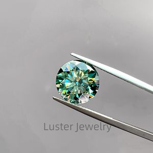 Lustergem بالجملة جودة عالية VVS جولة لامعة فضفاضة الاصطناعية الخضراء المويسانيتي الماس - Product Image 1