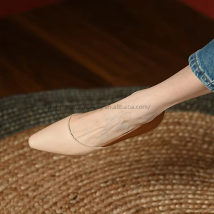 Chaussures plates pour femmes de haute qualité, nouvelle couleur assortie, petit talon carré, style français - Product Image 4