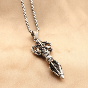 Pendentif Vajra en acier inoxydable pour homme, collier rétro punk, design animal géométrique, bijoux tendance - Product Image 4