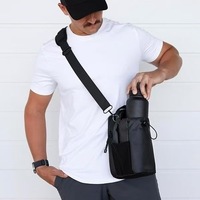 Sac à bouteille d'eau en polyester imperméable et réfléchissant de 30-40L pour les sports en salle, avec bandoulière et support pour téléphone