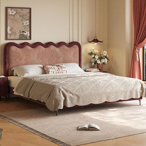 Letto matrimoniale imbottito in tessuto ciniglia francese, set di mobili per camera da letto di lusso in legno ecologico, comodo <span class=keywords><strong>comodino</strong></span> ondulato e grazioso - Product Image 6