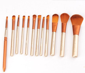 En gros 12 PCS NKD Boîte En Métal kits De <span class=keywords><strong>Pinceaux</strong></span> De <span class=keywords><strong>Maquillage</strong></span> <span class=keywords><strong>Pas</strong></span> <span class=keywords><strong>Cher</strong></span> pinceau De <span class=keywords><strong>Maquillage</strong></span> ensemble - Product Image 1