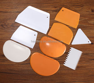 Fabricant vendant des coupe-pâte en plastique bon marché pour la fabrication du pain - Product Image 2