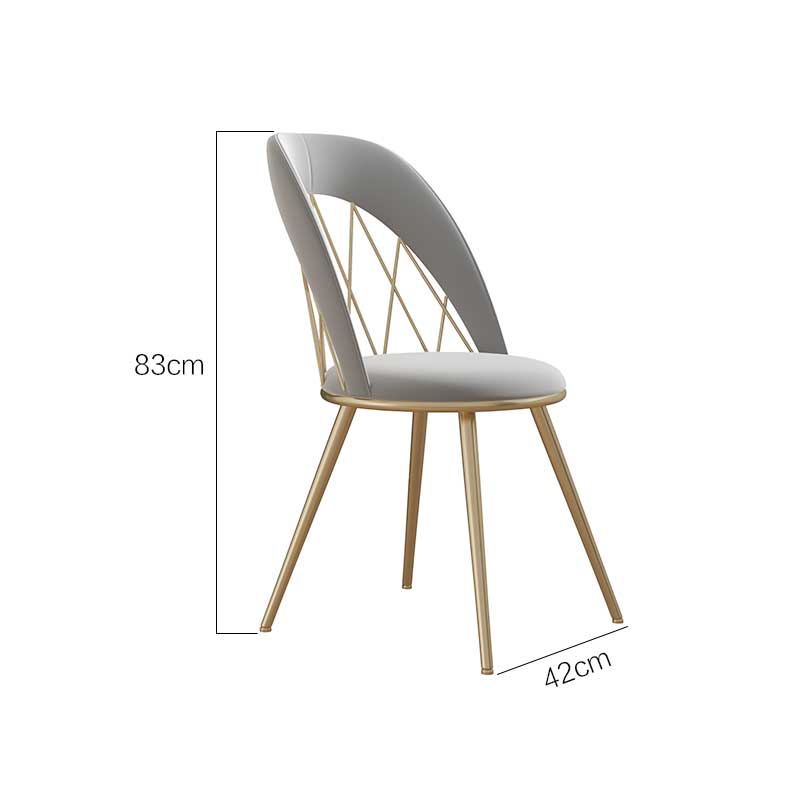 Chaise à lèvres rouge (note de couleur)
