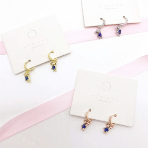 Pendientes con Colgante de Oso de Zhenlu Jewelry, Diseño Animal con Circonita Azul, en Oro, Plata y Oro Rosa, para Uso Diario - Product Image 2