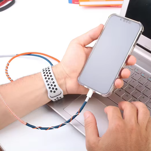 Câble de chargeur USB multicolore tressé à la main pour iPhone en option couleurs personnalisées cadeaux de nouveauté - Product Image 6