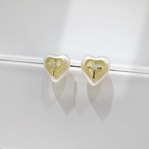 Custom plata 925 sterling silver snowflake 18k gold plated bowknot Earring wholesale heart shape unique pearl earrings for women - Product Image 1