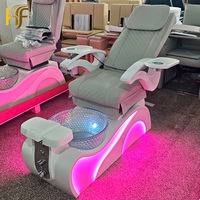 Mobilier et équipement de salon de manucure noir et or, fauteuils de pédicure électriques inclinables avec massage et spa pour les pieds, luxe, avec éclairage LED