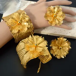 Whosale Custom Fashion Italian Pakistan Jewelry Cuff Big Flower Bangles Ring Sets Women
