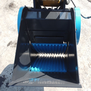 Godet de concassage Yc-20 pour excavatrice, à faible coût, structure robuste, pour le broyage sur site, adapté aux travaux de construction - Product Image 3