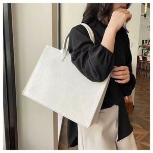 Custom Logo Heavy Duty Eco-Friendly Casual <b>Large</b> Capacity Felt Bag Women Felt Tote Bag Handbags Wool Felt Shopping Bag - Product Image 3