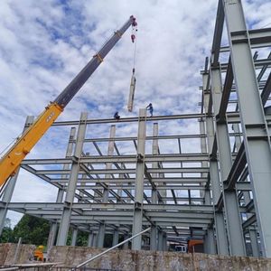 Nouvel atelier d'entrepôt préfabriqué moderne à grande portée en structure acier robuste - Product Image 2