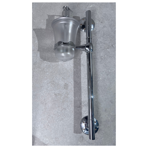 Support mural pour accessoires Solmet avec porte-savon intégré, en métal chromé laqué et verre acrylique givré, style minimaliste moderne - Product Image 4