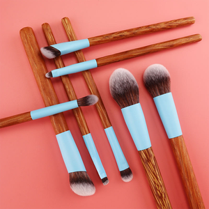 YRX Kit de Maquillaje Profesional de 10 Piezas, Juego de Herramientas de Maquillaje Multifuncional, Brochas de Maquillaje Veganas, Marca Privada y Color Personalizado - Product Image 4