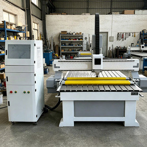 Fresatrice CNC per Lavorazione del Legno, Nuova e Inutilizzata, per Taglio e Incisione di Pannelli in Legno Multipli, <span class=keywords><strong>Produzione</strong></span> di Mobili d'Interni - Product Image 3