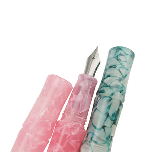 Pluma estilográfica elegante de cuerno acrílico de color barato al por mayor superventas - Product Image 4