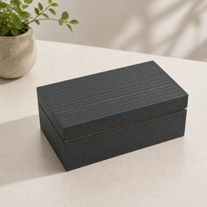 Caja Decorativa Negra con Tapa Acanalada Hecha a Mano, Organizador de Almacenamiento Elegante para Decoración del Hogar, Oficina y Sala de Estar - Product Image 1