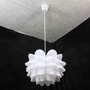 Lustre mural moderne et simple en PP, design lotus, décoration intérieure contemporaine en aluminium pour salon, chambre et bureau - Product Image 2